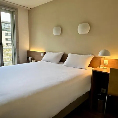 מלון Campanile 12 - Bercy Village 3*