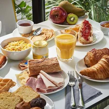 Kyriad Bercy Village Hotel