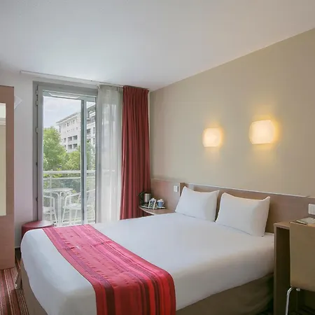 Kyriad Bercy Village Paris