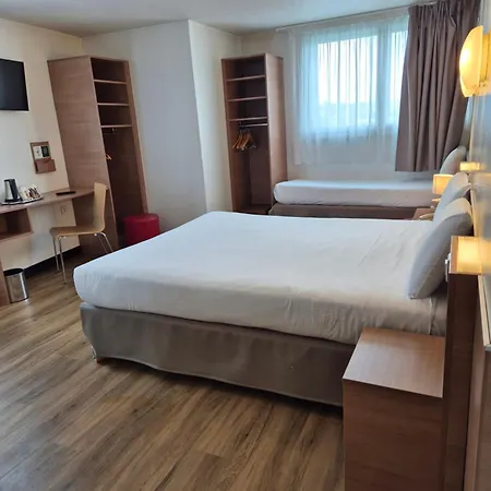 호텔 Campanile 12 - Bercy Village 파리