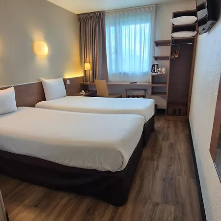 Kyriad Bercy Village 3*