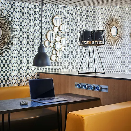 호텔 Campanile 12 - Bercy Village 파리