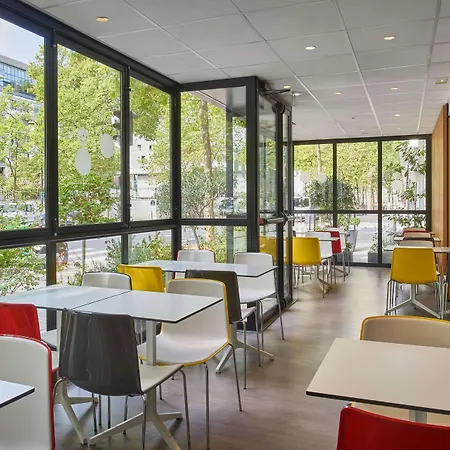 Campanile 12 - Bercy Village Hotel 3*