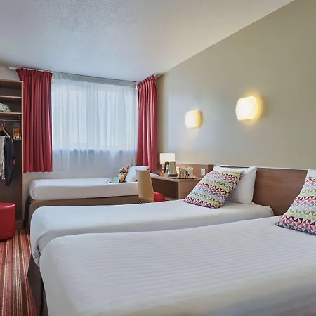 Campanile 12 - Bercy Village Hotel 3*