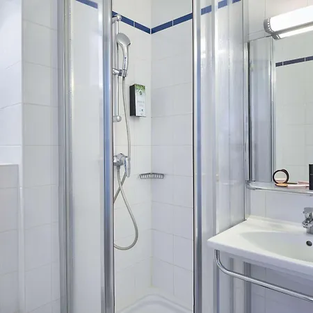 Hotel Campanile 12 - Bercy Village