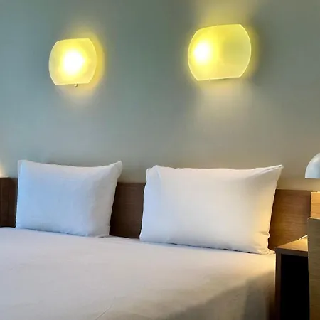 Campanile 12 - Bercy Village 3*