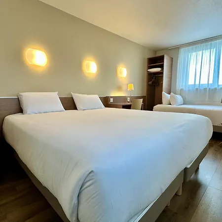 Campanile 12 - Bercy Village Hotel