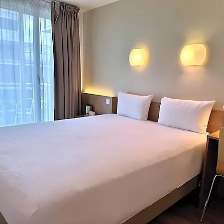 Campanile 12 - Bercy Village 3*