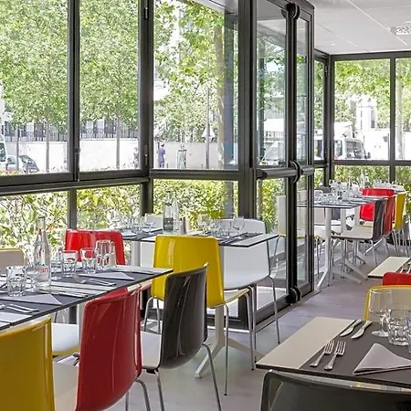Campanile 12 - Bercy Village Hotel 3*