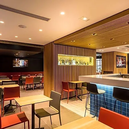 Campanile 12 - Bercy Village Hotell Paris