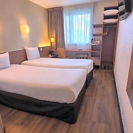 Hotel Campanile 12 - Bercy Village 3*