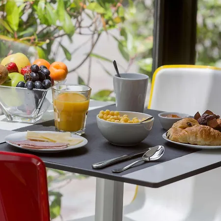 Kyriad Bercy Village Hotel