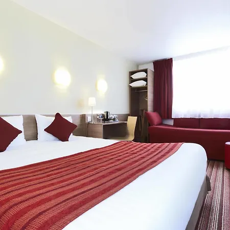 호텔 Campanile 12 - Bercy Village 3*