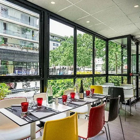 Campanile 12 - Bercy Village 3* Paris