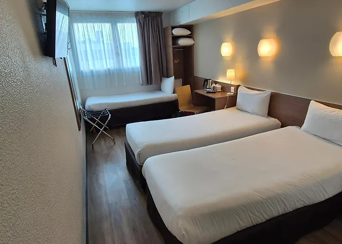 호텔 Campanile 12 - Bercy Village