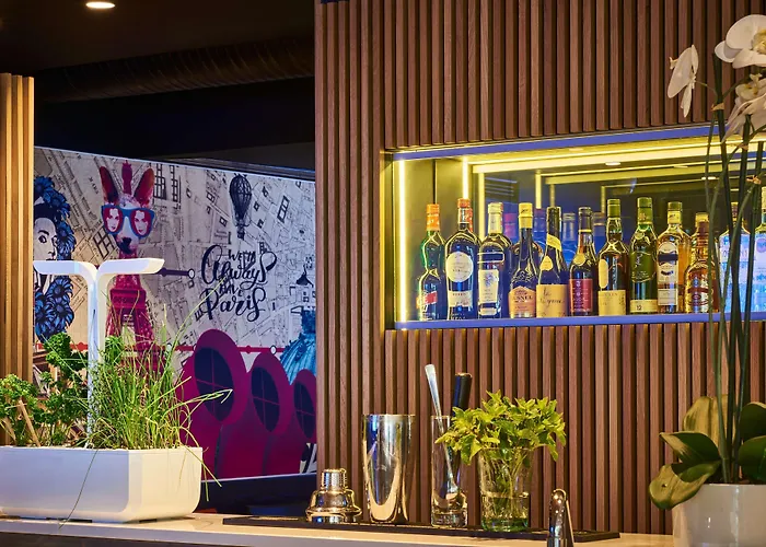 Campanile 12 - Bercy Village 호텔 3*