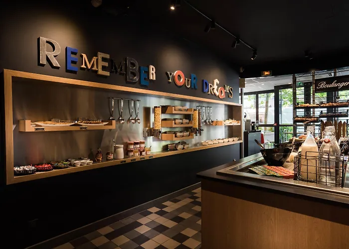 Campanile 12 - Bercy Village 호텔