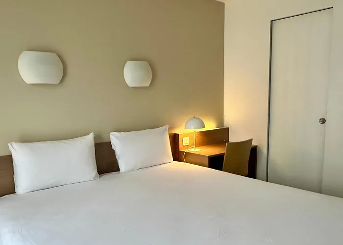 Campanile 12 - Bercy Village 3* Paris