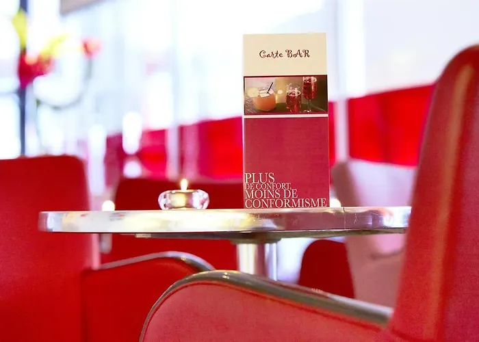 호텔 Campanile 12 - Bercy Village 3*