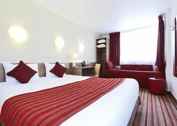 호텔 Campanile 12 - Bercy Village 3*