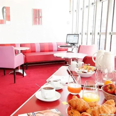 Hotell Campanile 12 - Bercy Village Paris